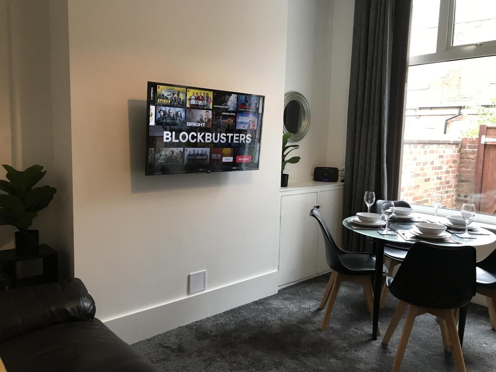 Bright Spacious 3-Bed With Office & Patio, Preston Preston  Dış mekan fotoğraf