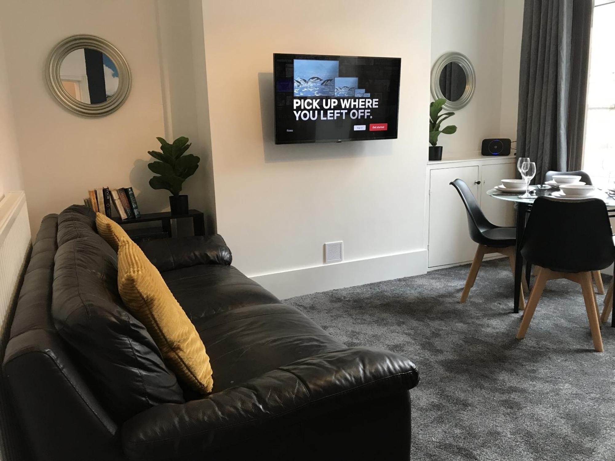 Bright Spacious 3-Bed With Office & Patio, Preston Preston  Dış mekan fotoğraf